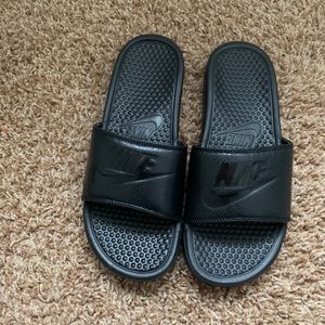 Nike Slides Men’s size 9 - Black
